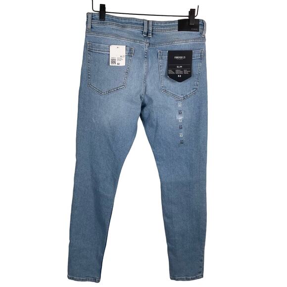 Forever 21 Jeans Men Size 32 Mid Rise Narrow Hip Slim Leg Light Denim - Picture 2 of 13